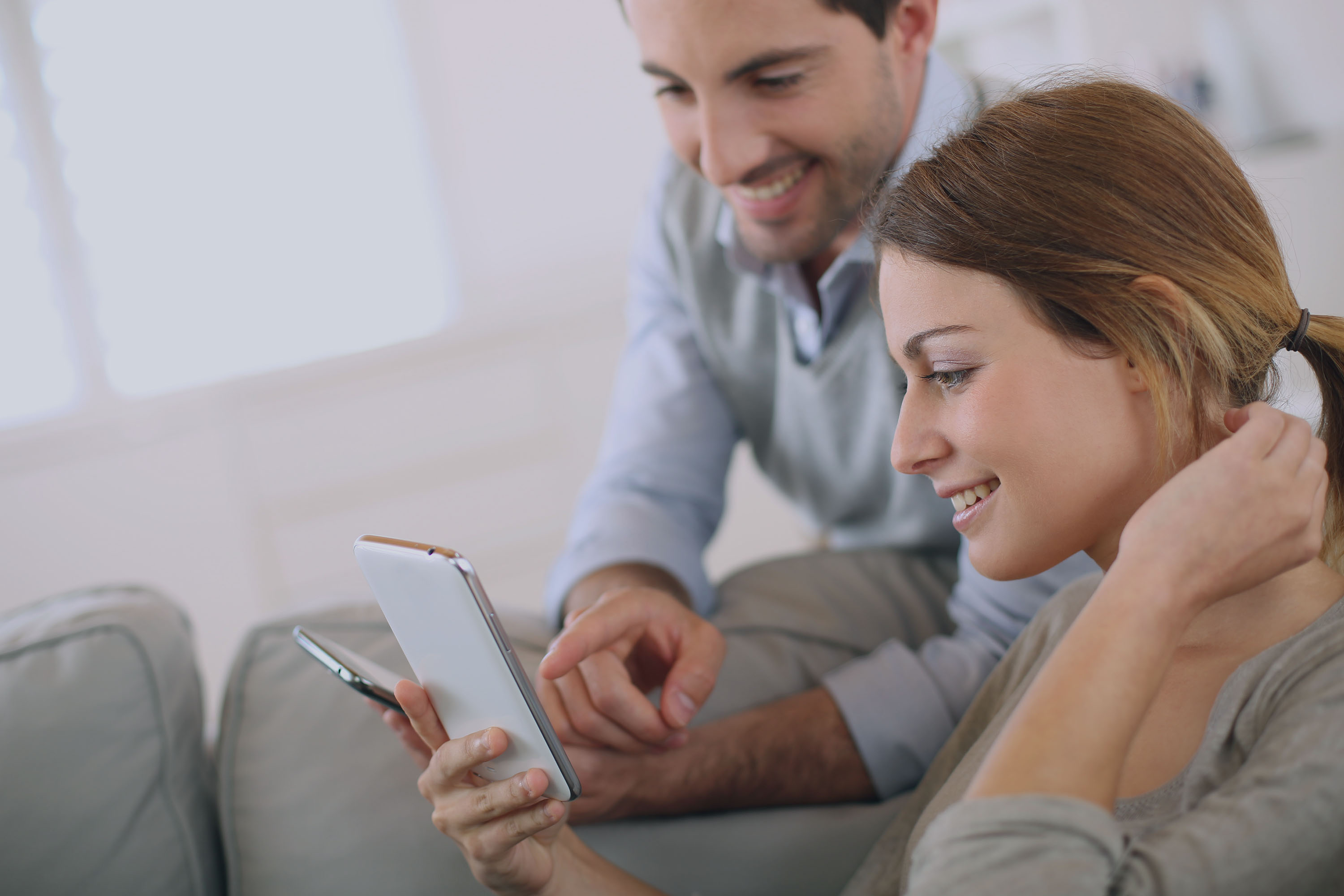 Couple with iPad